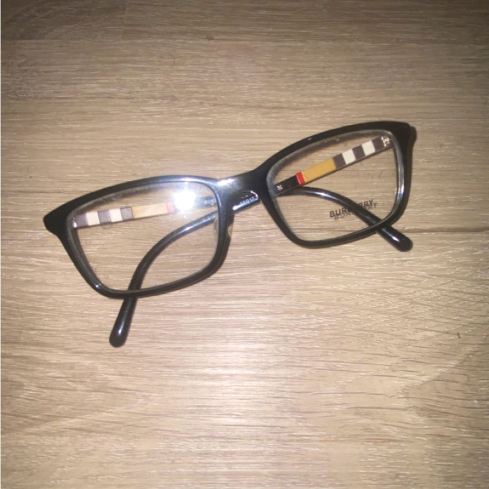 Burberry Stylish Glasses